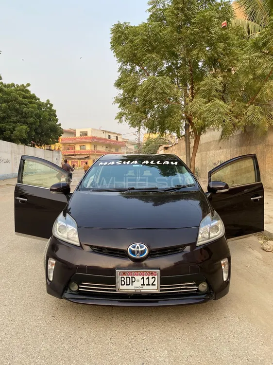 Toyota Prius 2012 for Sale in Karachi Image-1