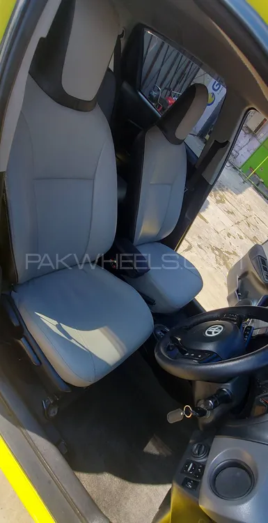 Toyota Vitz 2014 for Sale in Peshawar Toyota Vitz 2014 for Sale in Peshawar Image-5