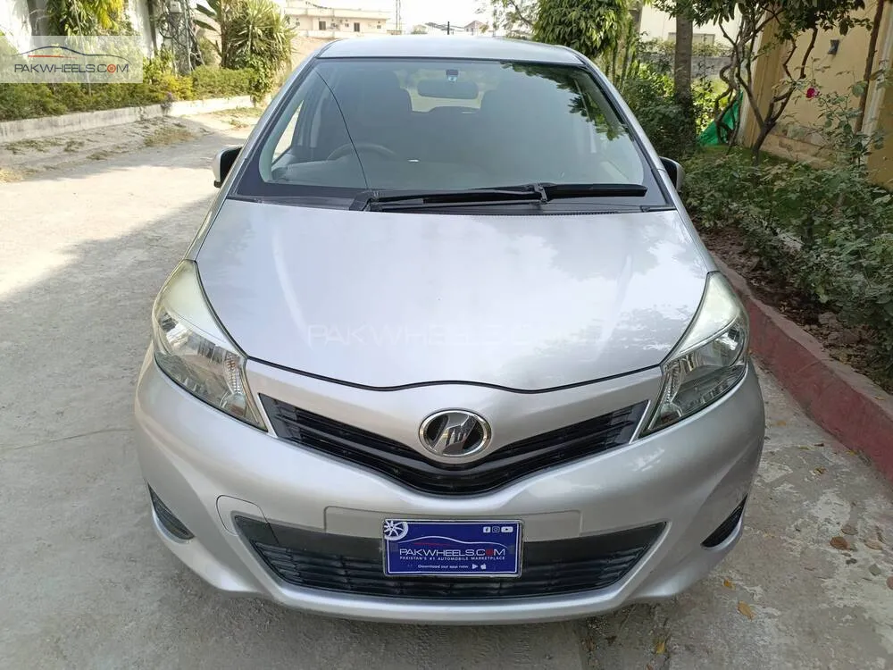 Toyota Vitz 2014 for Sale in Islamabad Image-1