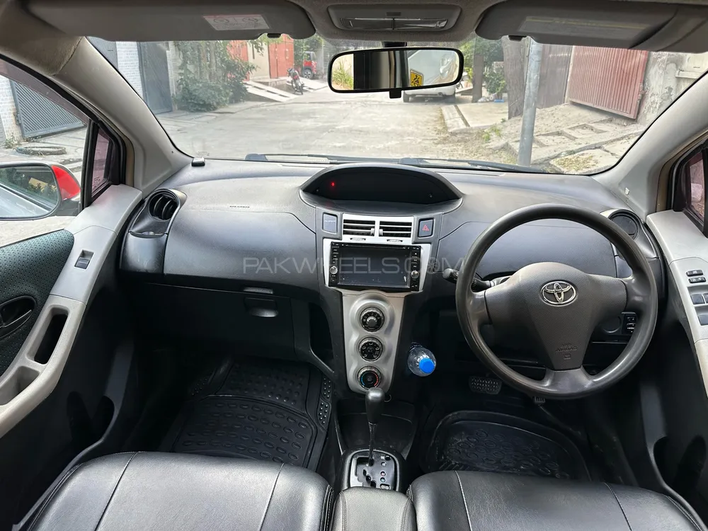 Toyota Vitz 2006 for Sale in Lahore Toyota Vitz 2006 for Sale in Lahore Image-12