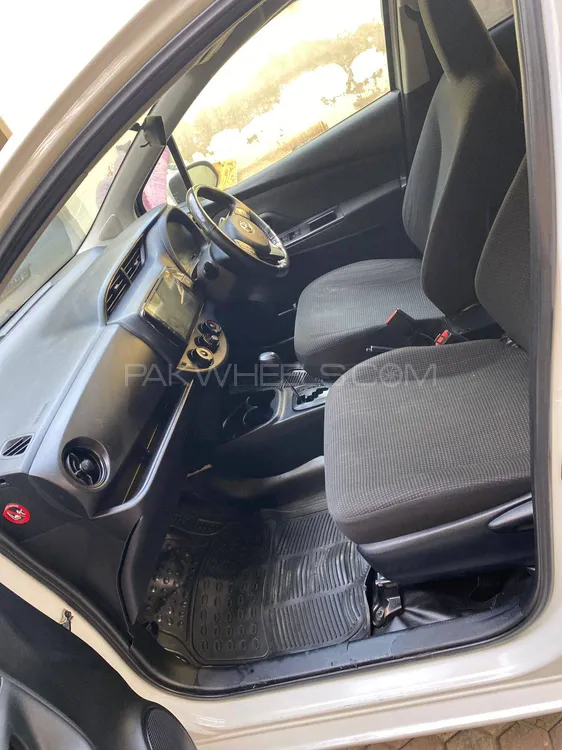 Toyota Vitz 2017 for Sale in Gujranwala Toyota Vitz 2017 for Sale in Gujranwala Image-15