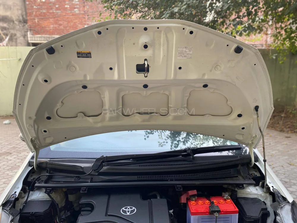 Toyota Vitz 2017 for Sale in Gujranwala Toyota Vitz 2017 for Sale in Gujranwala Image-18