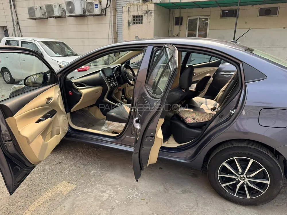 Toyota Yaris Sedan 2022 for Sale in Lahore Toyota Yaris Sedan 2022 for Sale in Lahore Image-3