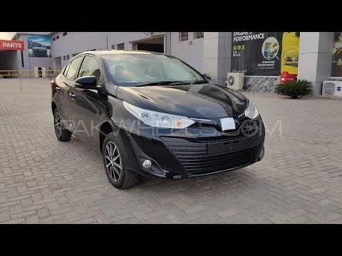 Toyota Yaris Sedan 2023 for Sale in Karachi Image-1