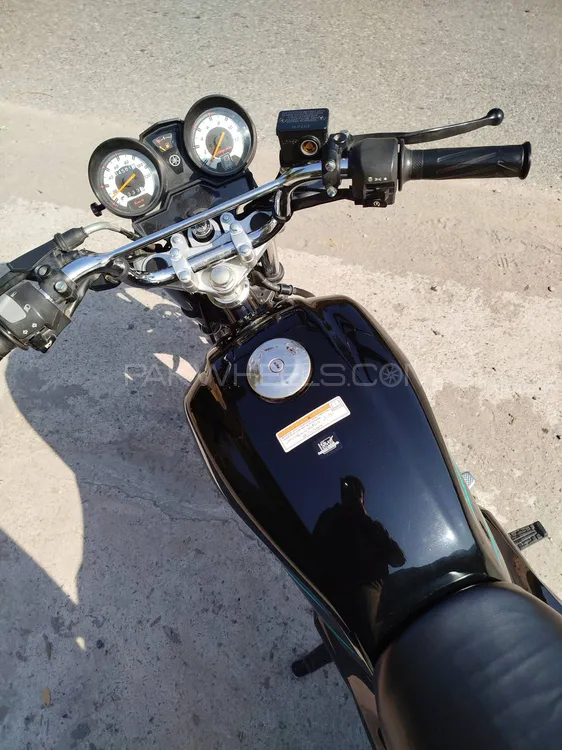 Yamaha YB 125Z-DX 2024 for Sale Yamaha YB 125Z-DX 2024 for Sale Image-3