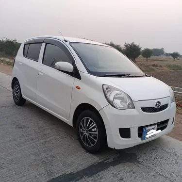 Daihatsu Mira L 2011