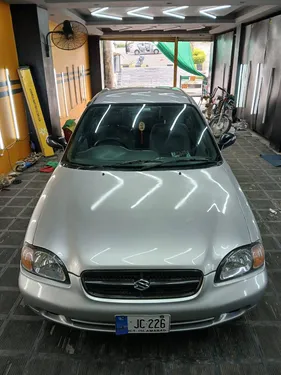 Suzuki Baleno JXR 2005