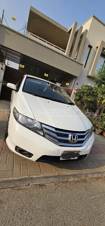 Honda City 2016 for Sale in Karachi Image-1