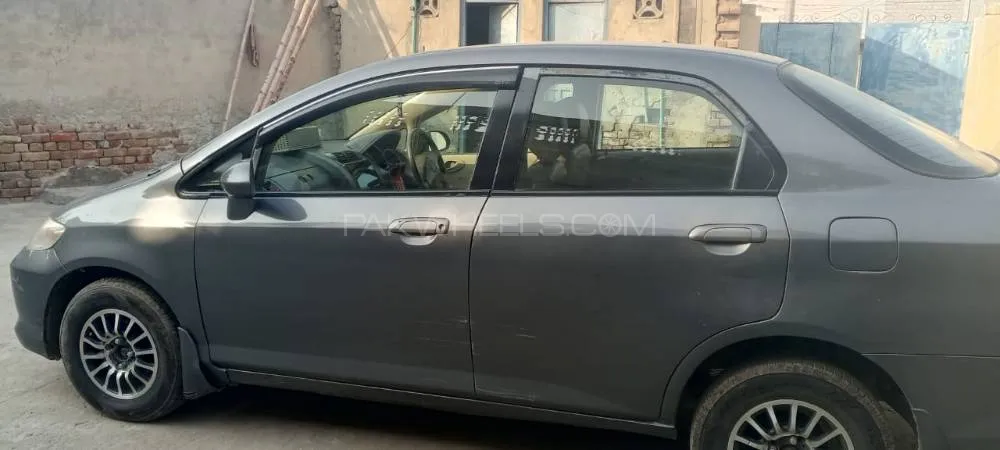 Honda City 2005 for Sale in Chichawatni Image-1