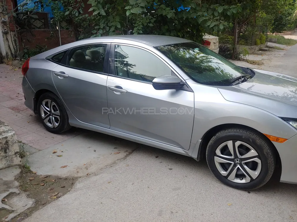 Honda Civic 2017 for Sale in Islamabad Image-1