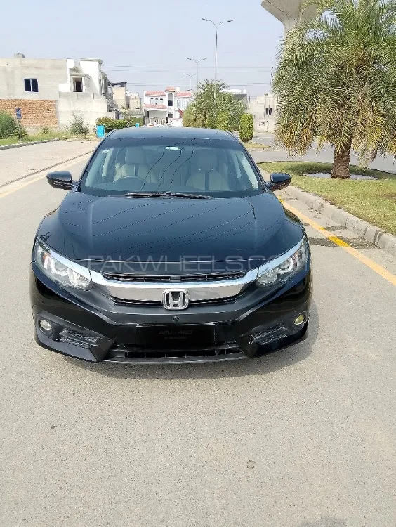 Honda Civic 2017 for Sale in Faisalabad Image-1