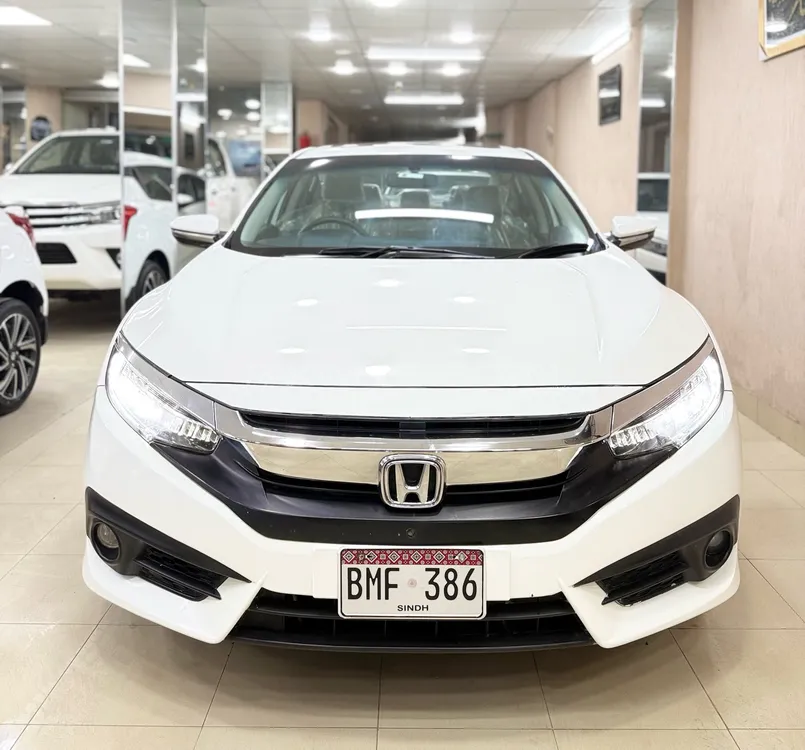 Honda Civic 2018 for Sale in Hyderabad Image-1