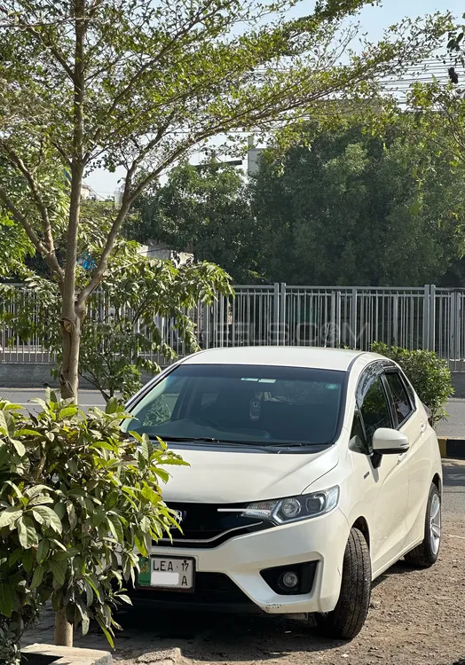 Honda Fit 2013 for Sale in Lahore Image-1