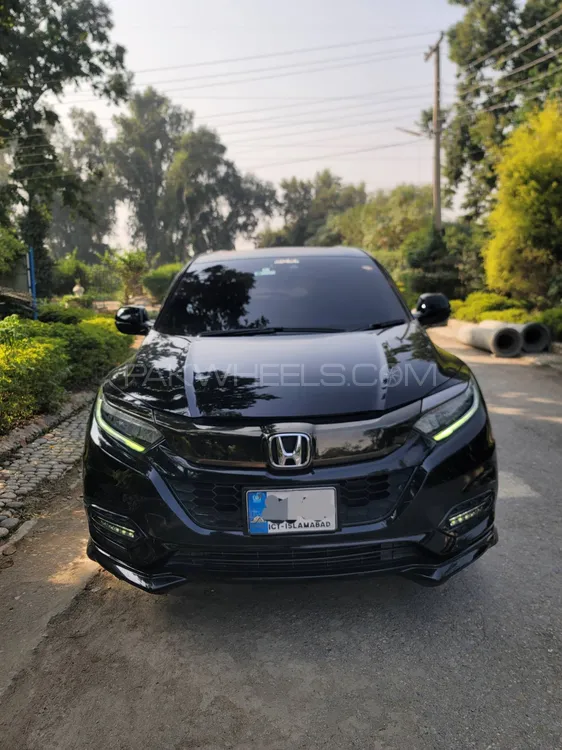 Honda Vezel 2018 for Sale in Mardan Image-1