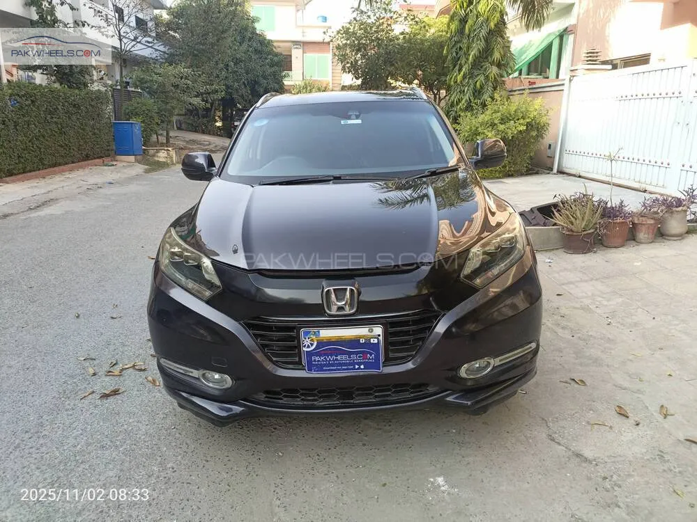 Honda Vezel 2013 for Sale in Islamabad Image-1