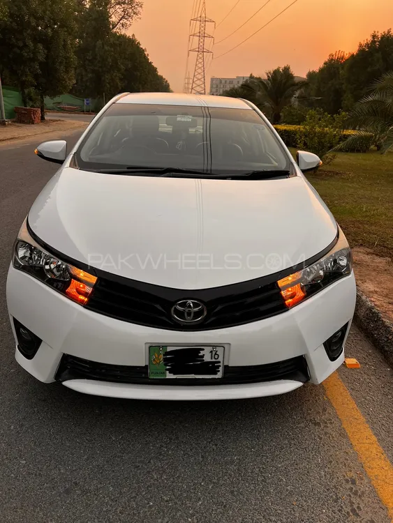 Toyota Corolla 2016 for Sale in Lahore Image-1