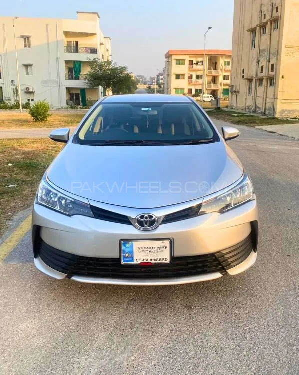 Toyota Corolla 2019 for Sale in Kamra Image-1