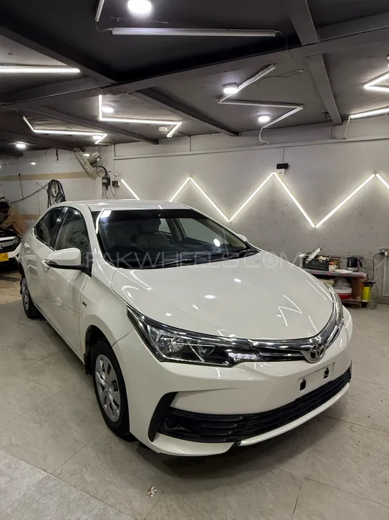 Toyota Corolla 2019 for Sale in Karachi Image-1