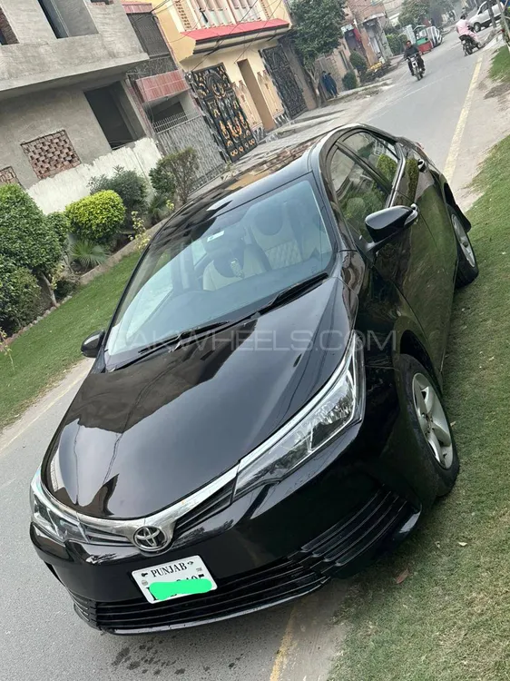 Toyota Corolla 2015 for Sale in Lahore Image-1