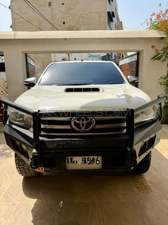 Toyota Hilux 2017 for Sale in Karachi Image-1