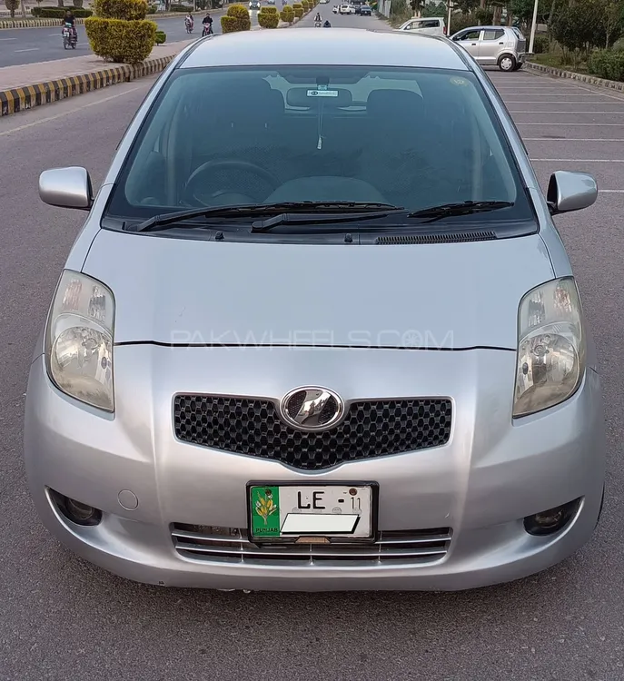 Toyota Vitz 2007 for Sale in Islamabad Image-1
