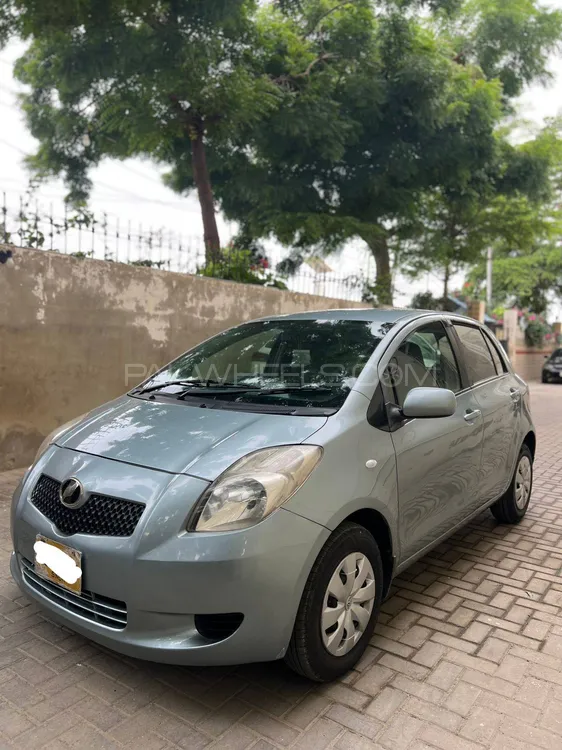 Toyota Vitz 2007 for Sale in Karachi Image-1