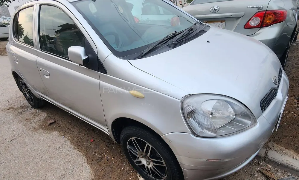 Toyota Vitz 1999 for Sale in Karachi Image-1
