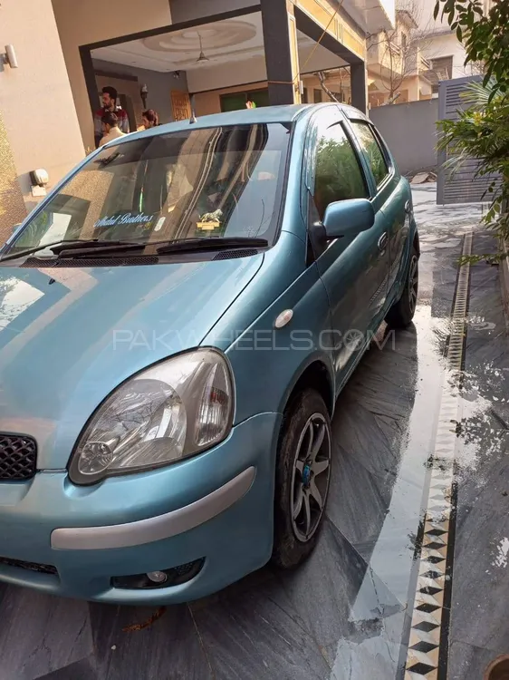 Toyota Vitz 2003 for Sale in Swabi Image-1