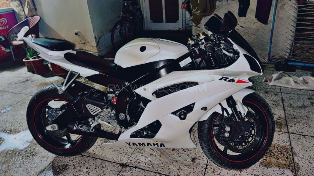 Yamaha YZF-R6 2010 for Sale Image-1