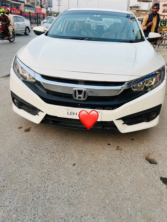 Honda Civic 2018 for Sale in Peshawar Image-1