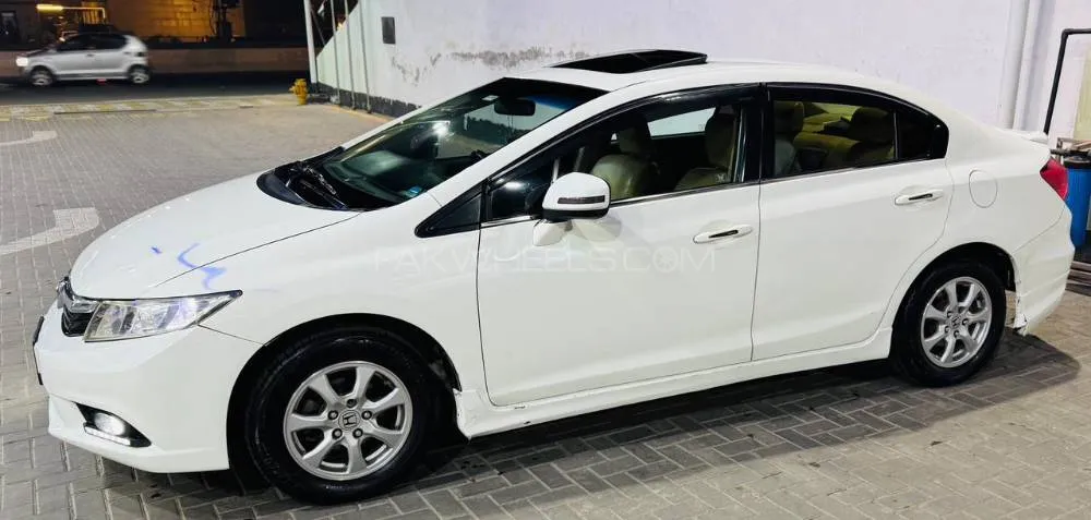 Honda Civic 2015 for Sale in Lahore Image-1