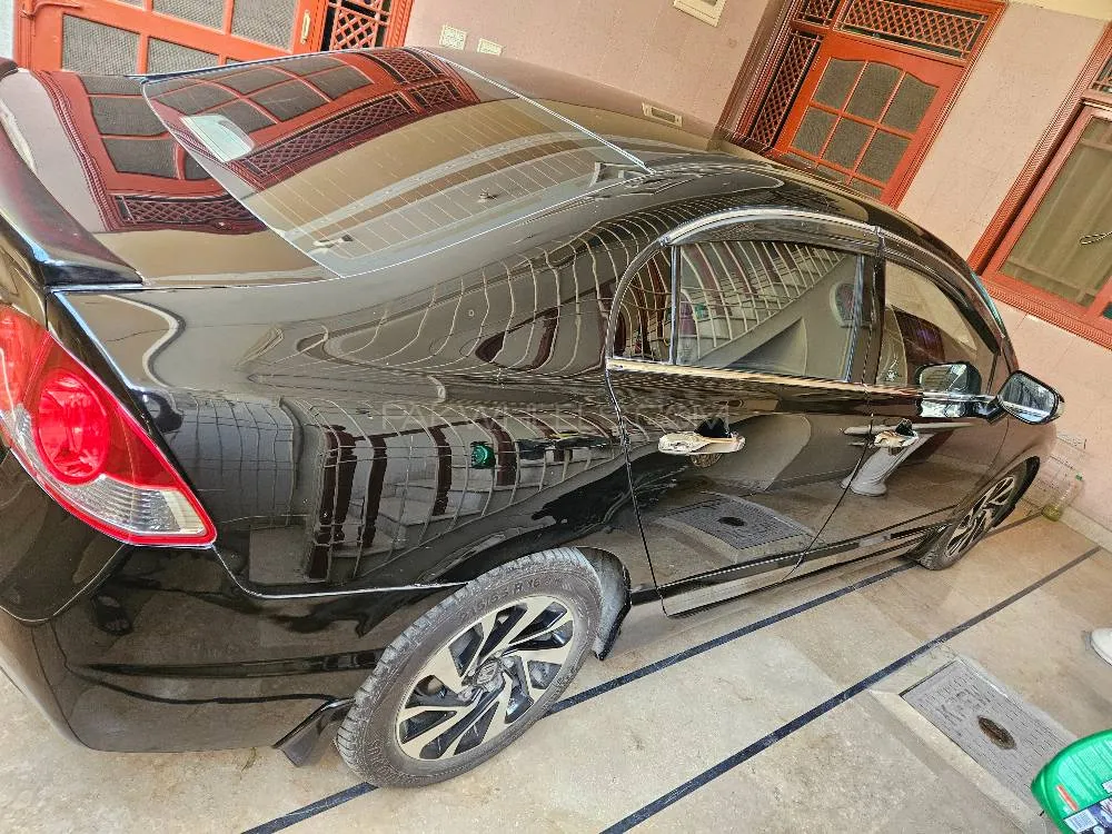 Honda Civic 2010 for Sale in Karachi Image-1