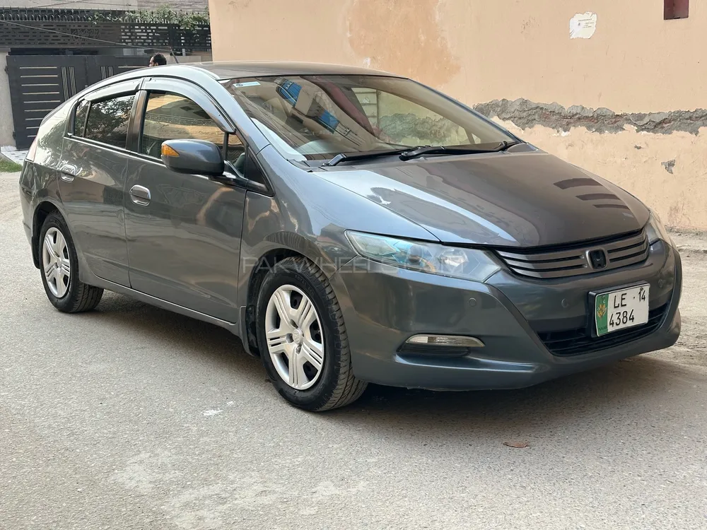 Honda Insight 2010 for Sale in Lahore Image-1