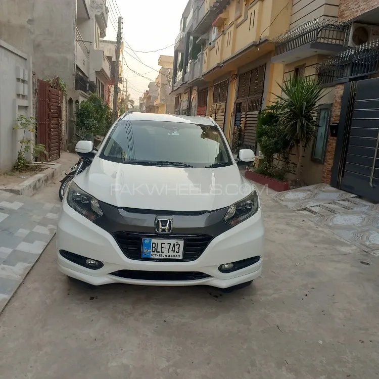 Honda Vezel 2014 for Sale in Sialkot Image-1
