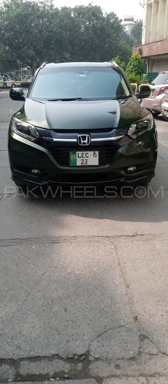Honda Vezel 2014 for Sale in Lahore Image-1