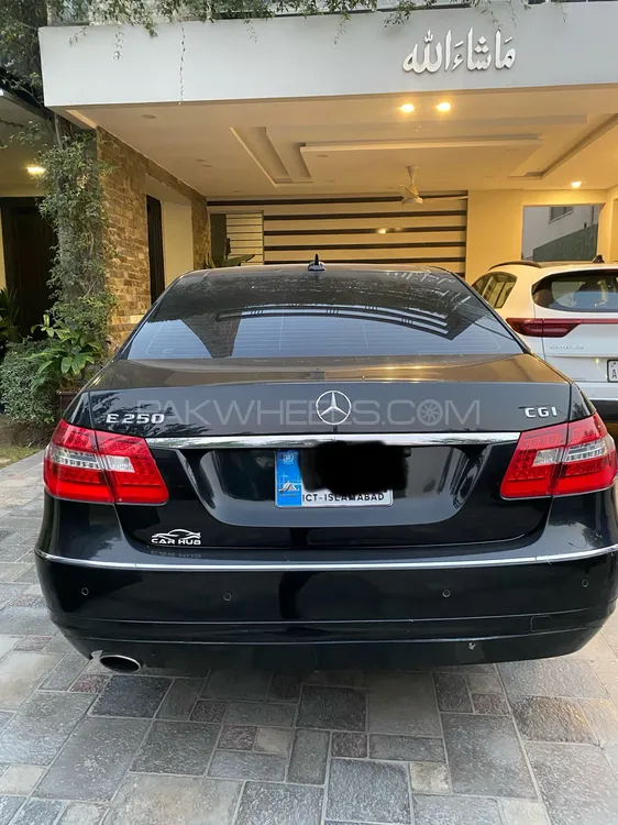 Mercedes Benz E Class 2011 for Sale in Lahore Image-1