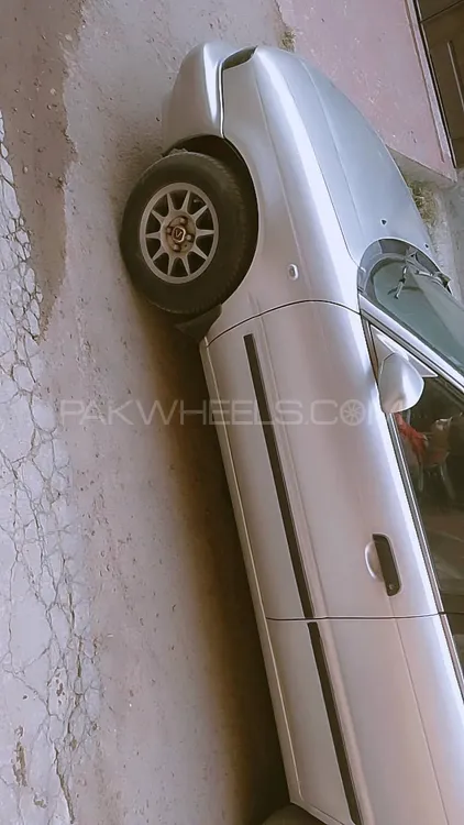 Suzuki Baleno 2001 for Sale in Lahore Image-1