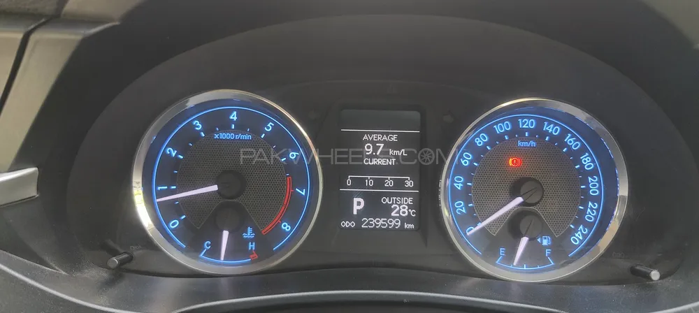 Toyota Corolla 2015 for Sale in Faisalabad Image-1