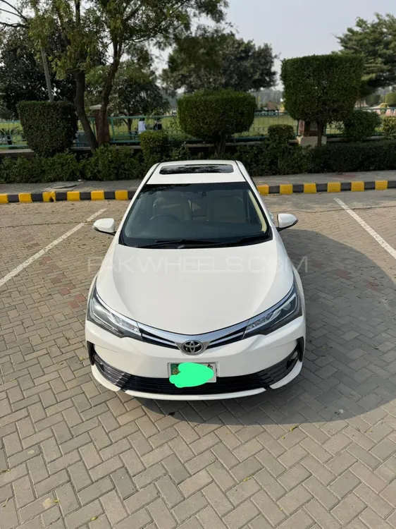 Toyota Corolla 2018 for Sale in Lahore Image-1