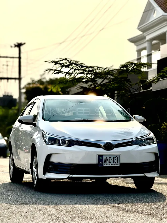 Toyota Corolla 2019 for Sale in Faisalabad Image-1