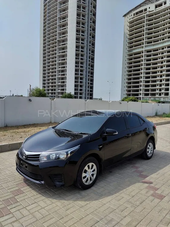 Toyota Corolla 2016 for Sale in Karachi Image-1