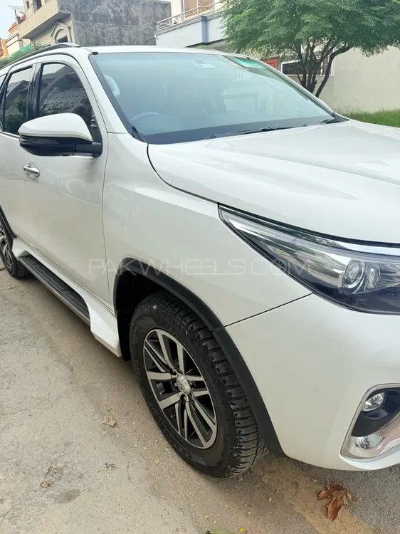 Toyota Fortuner 2021 for Sale in Islamabad Image-1