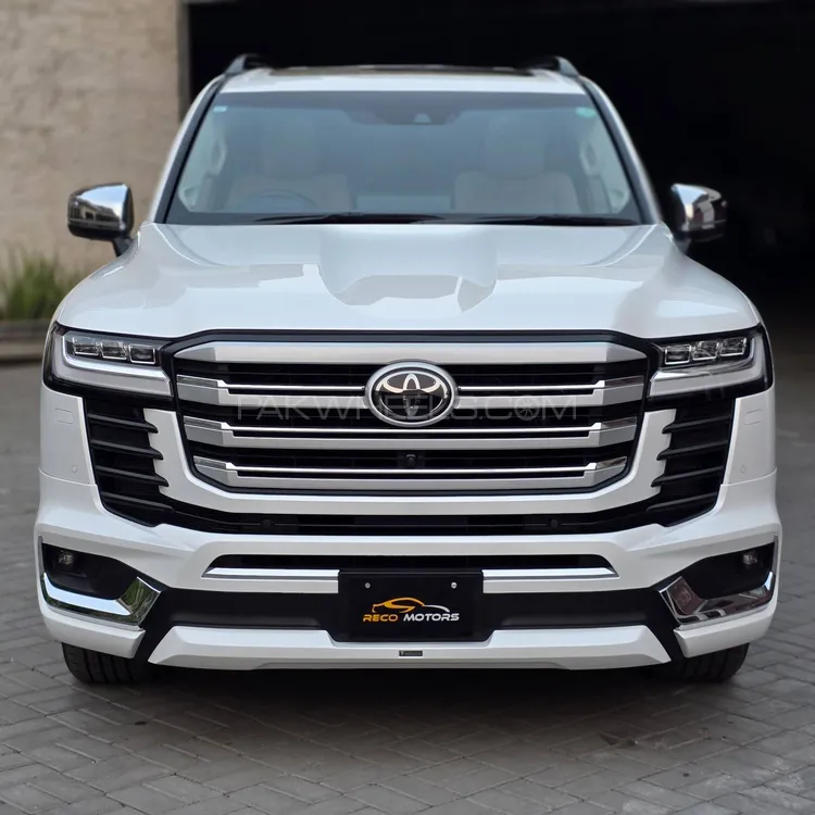 ٹویوٹا لینڈ کروزر 2023 for Sale in لاہور Image-1