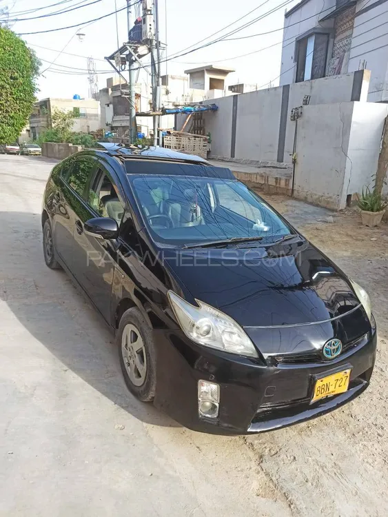 Toyota Prius 2010 for Sale in Karachi Image-1