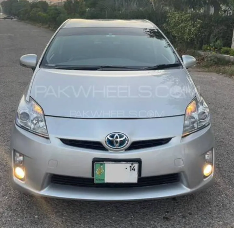 Toyota Prius 2011 for Sale in Peshawar Image-1