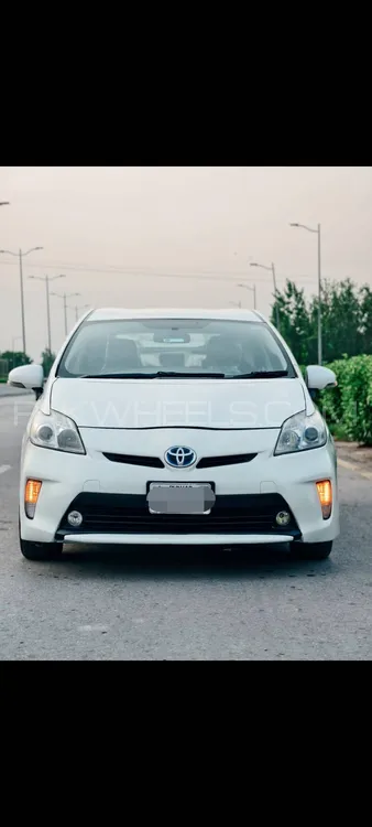 Toyota Prius 2012 for Sale in Faisalabad Image-1