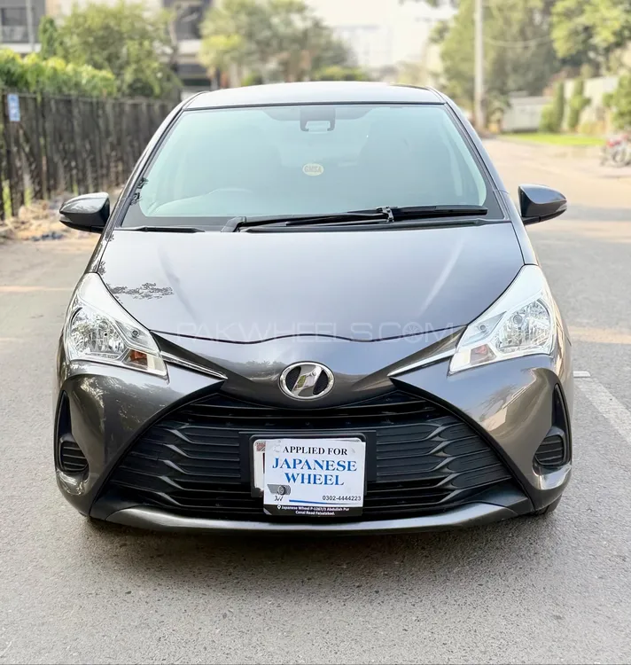 Toyota Vitz 2017 for Sale in Faisalabad Image-1