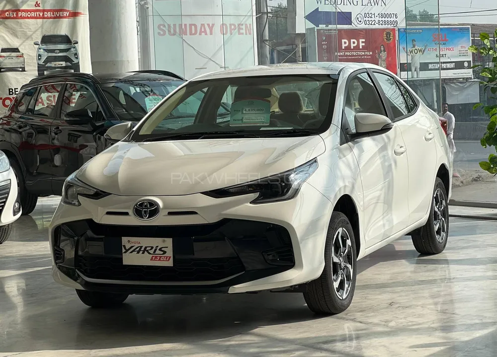 ٹویوٹا یارس سیڈان 2025 for Sale in لاہور Image-1