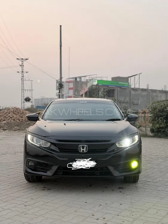 Honda Civic 2018 for Sale in Peshawar Image-1