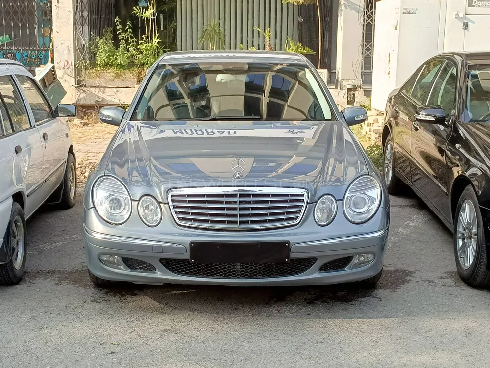 Mercedes Benz E Class 2005 for Sale in Islamabad Image-1